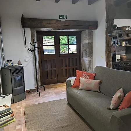 Iparagirre Apartment *