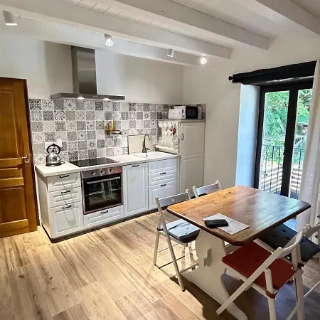 Iparagirre * Ispáster